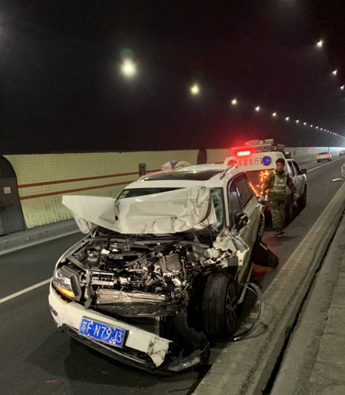 2019.1.28塘嶺事故車 李新波_副本.jpg